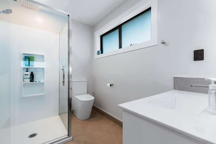 18 Tai Road Wharewaka_19