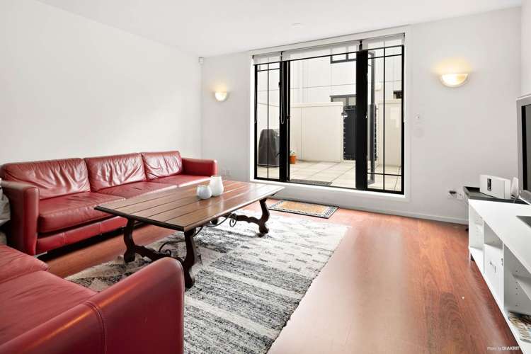 1h/8 Farnham Street Parnell_5