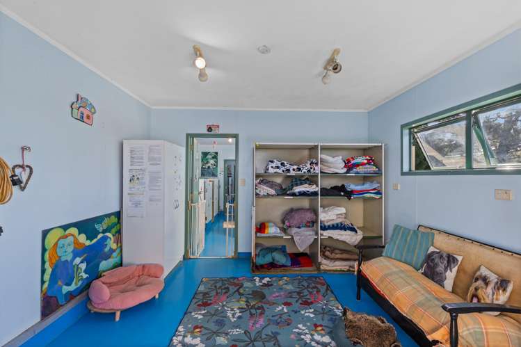 23 Waitakere Road Waitakere_31