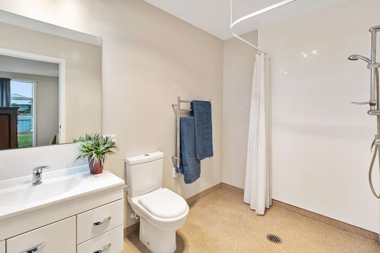 2d Rhodes Street Seaview_11