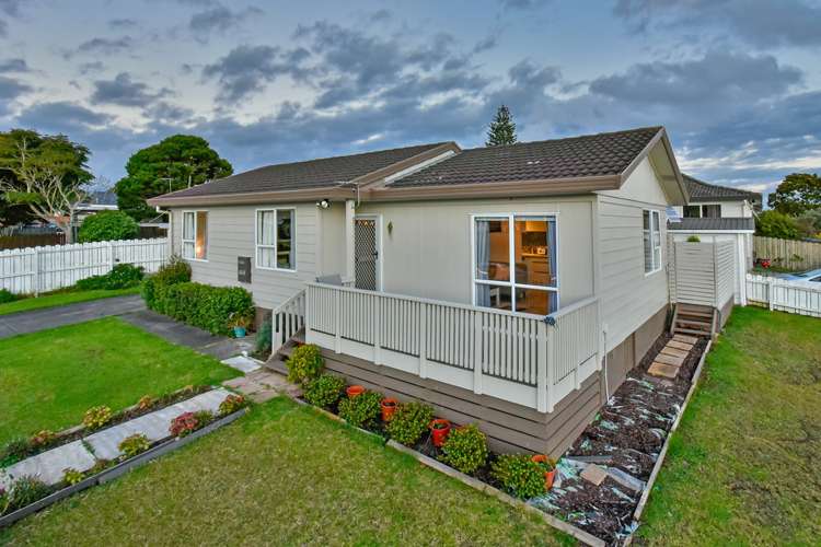 18b Etherton Drive Manurewa_0