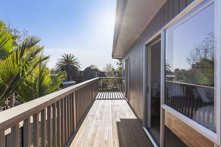 10 Sanctuary Point Sunnyhills_22