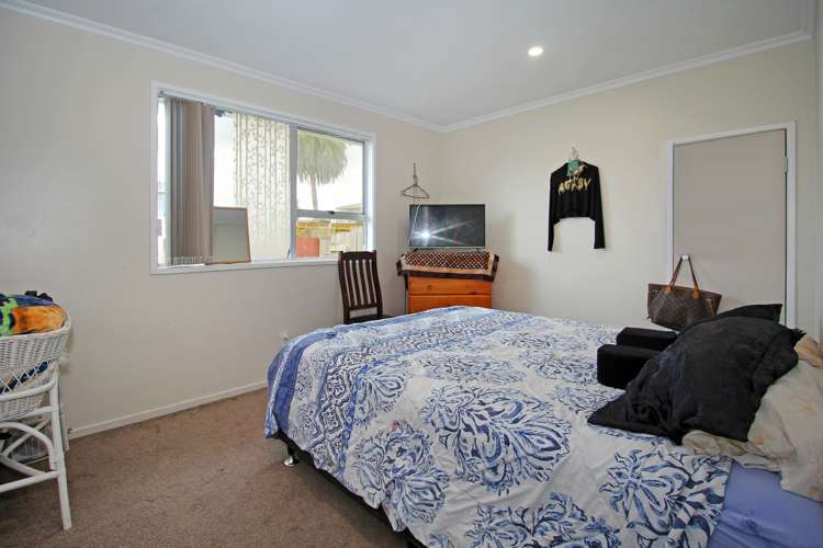 7 Gambare Place Wattle Downs_8