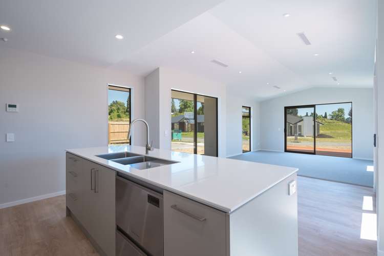 65 Les Wakefield Road Mapua_9