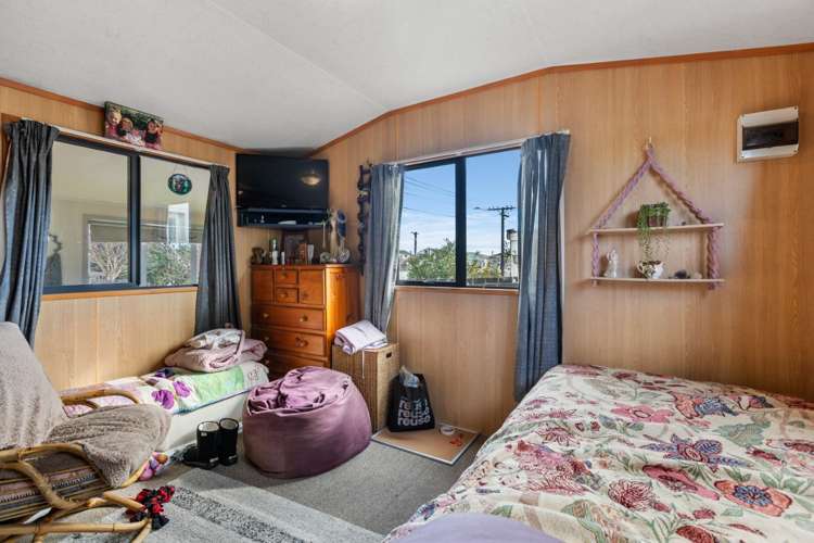 9 Mahoe Street Strandon_4