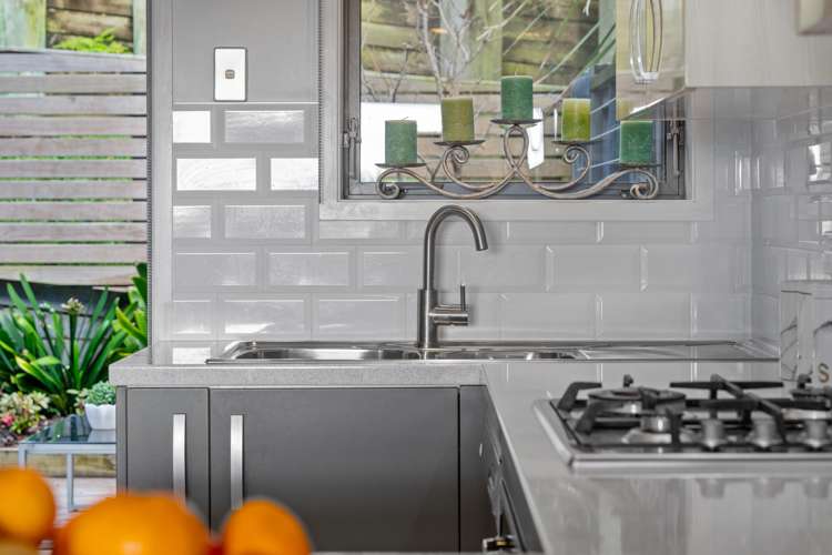 2/13 Pannill Place Oteha_6