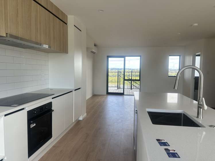 13 Mataitai Rd Hobsonville_6