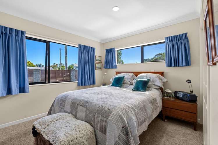 24 Ian Peter Way Otaki_8