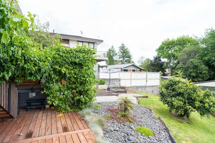 30 Houchens Road Glenview_25