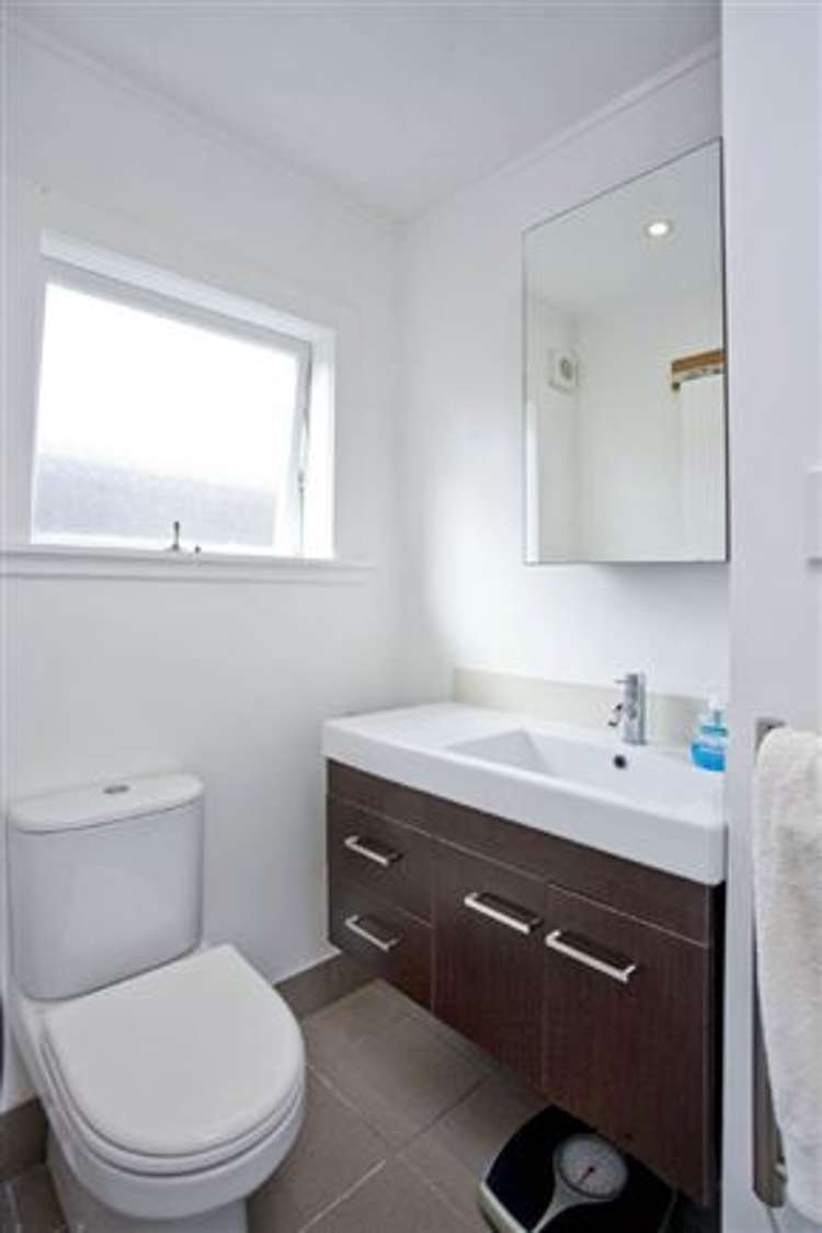 16 Merani Street Narrow Neck_9