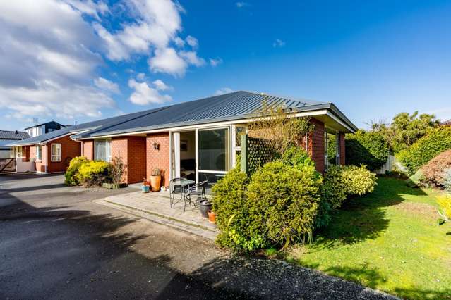 Spacious living, superb location