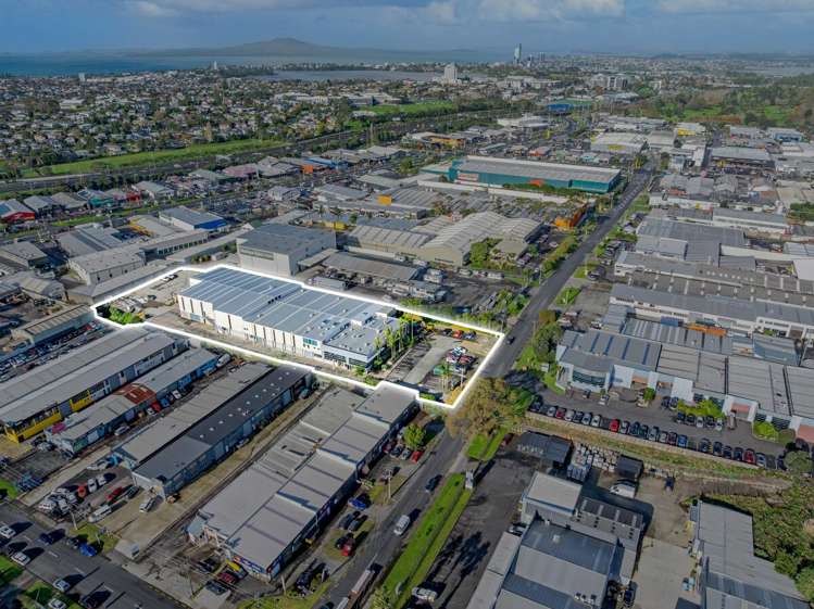 37-41 Poland Road Wairau Valley_13