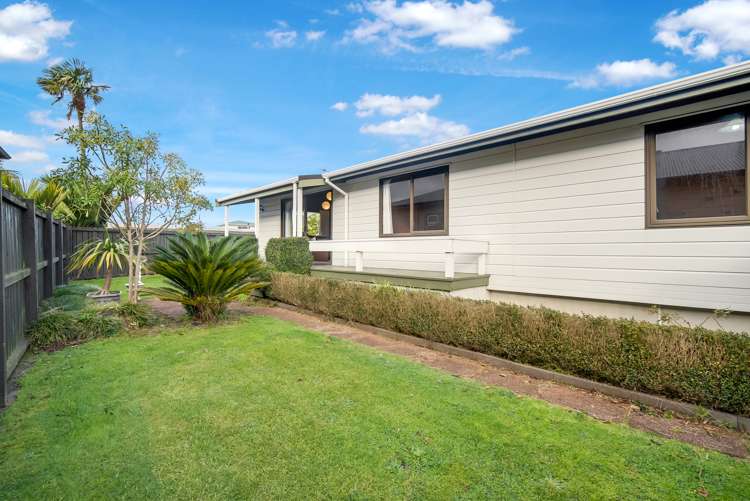 247 Tukapa Street Westown_23