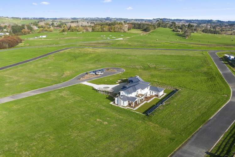 18 Throttle Close Dairy Flat_23