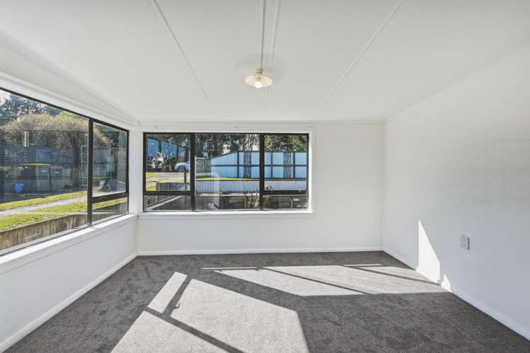 8 Turoa Street Mamaku_10