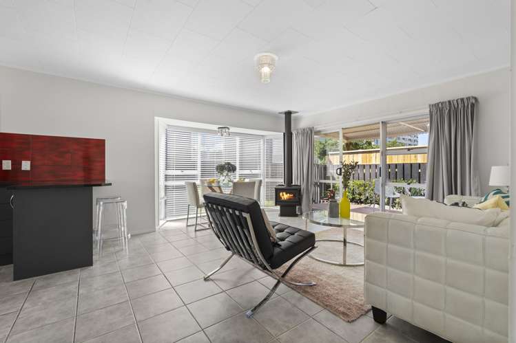 1/83 Centreway Road Orewa_7