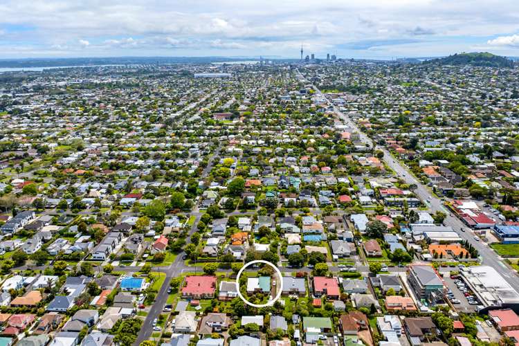 12a Hazel Avenue Mount Roskill_18