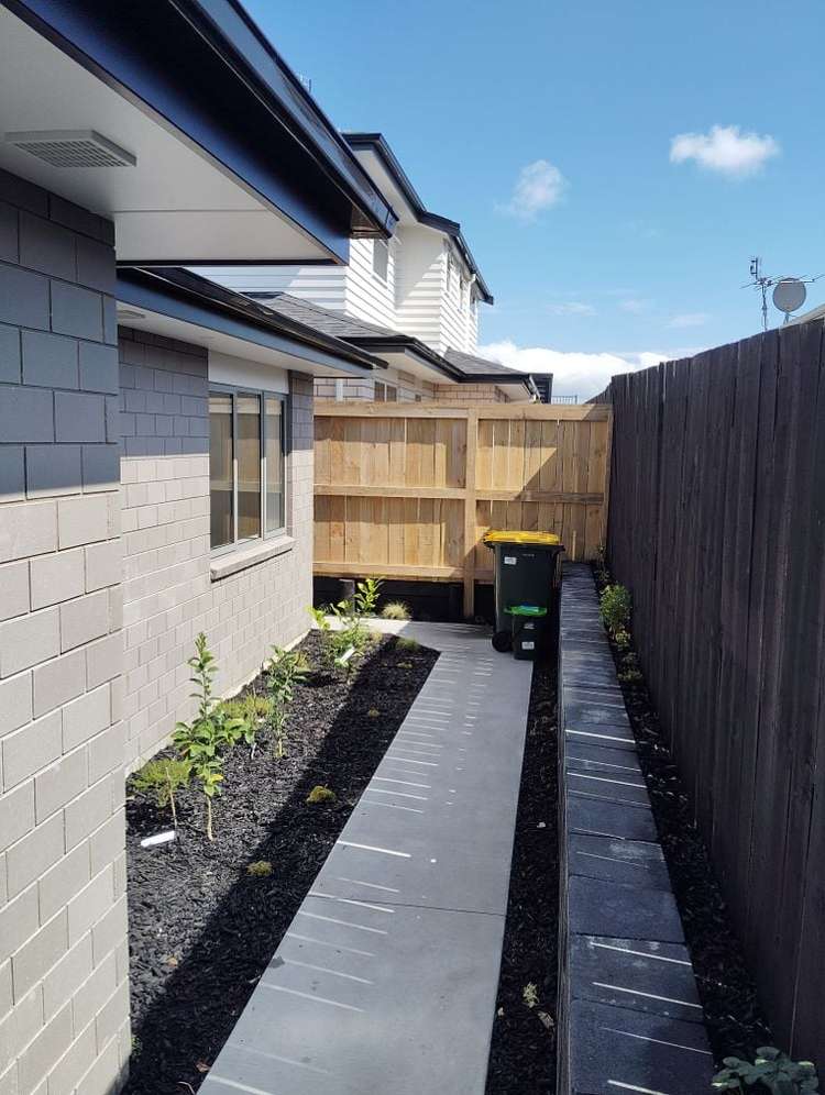 34B Bradbury Road Botany Downs_17
