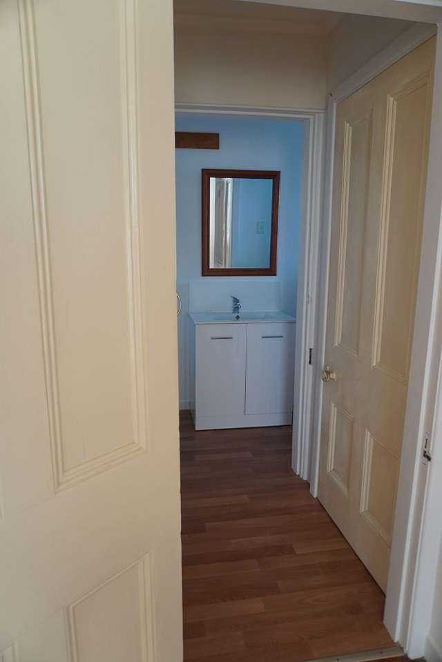 2/15A View Road Mount Eden_4