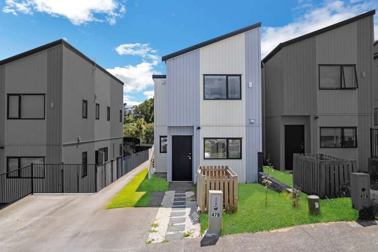 47B Crestview Rise Papakura_1