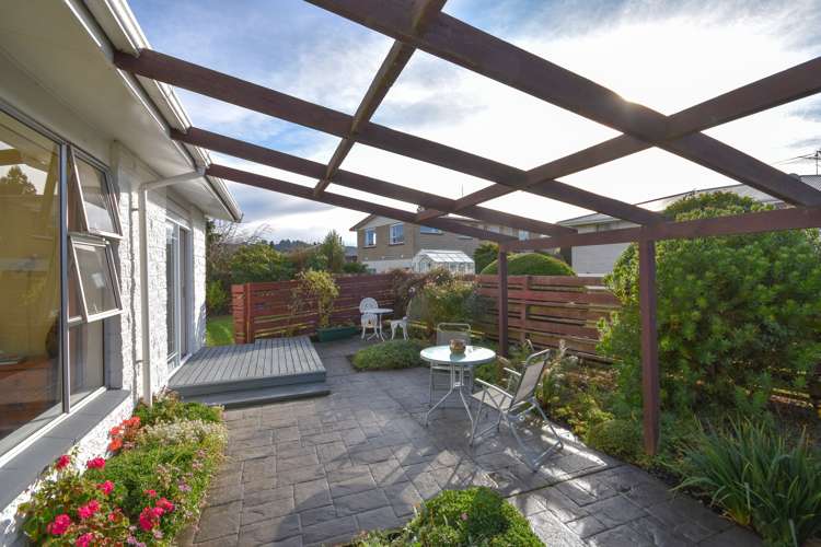 8 Estuary Crescent Fairfield_24