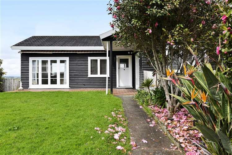 60 Aldersgate Road Hillsborough_18