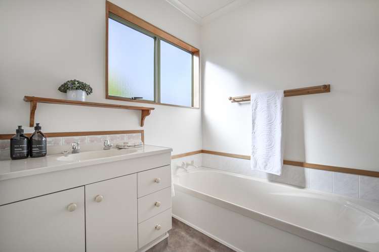 2/239 Warwick Road Mayfair_11