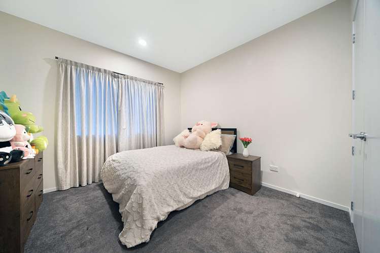 15c Reynella Drive Massey_15