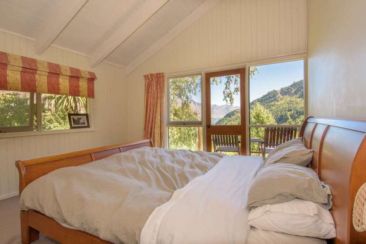 16 Mckerrow Place Fernhill/Sunshine Bay_4