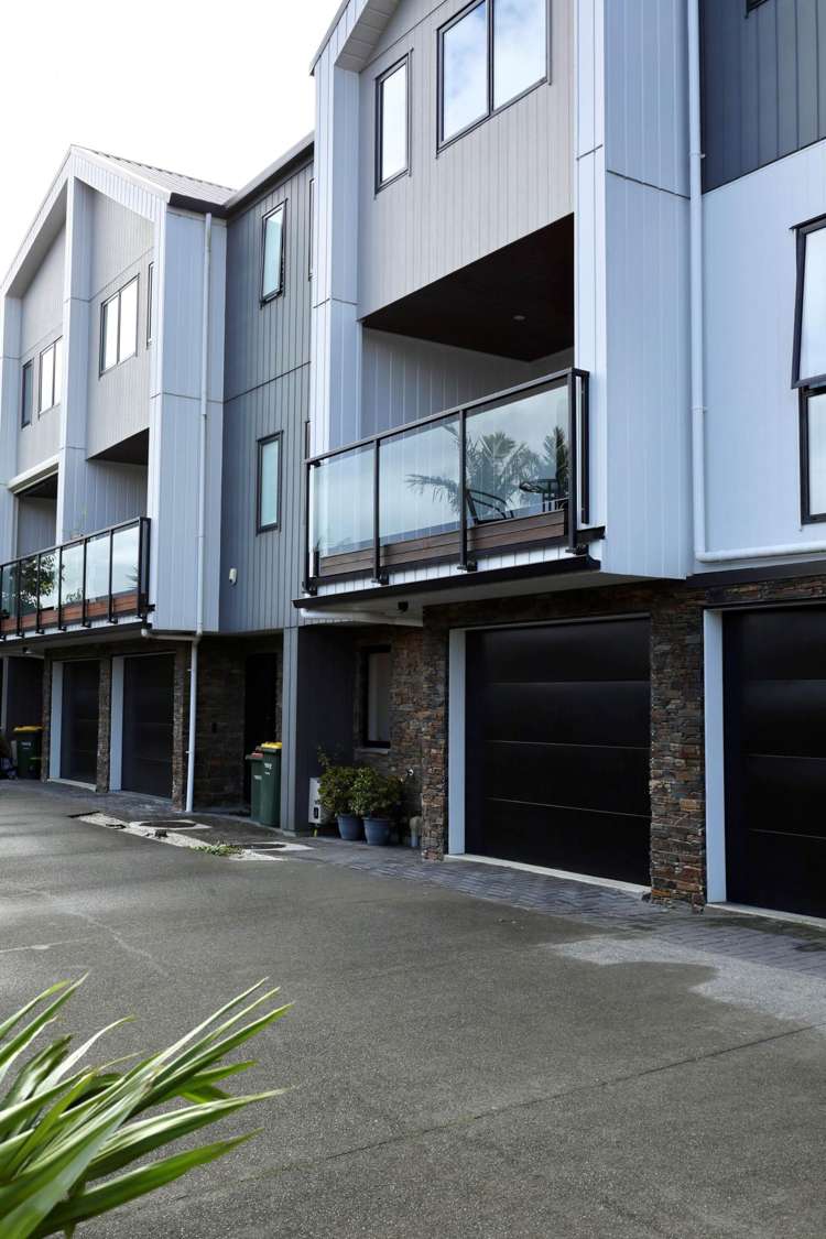3B Hemsway Place Sunnyhills_14