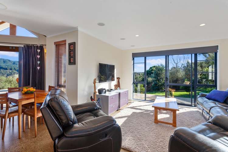 610 Stanley Road Wainui_13