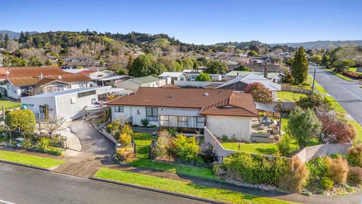 17 Lord Auckland Road_0