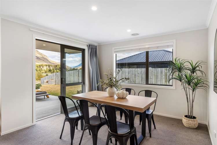 19 Regent Street Lower Shotover_11