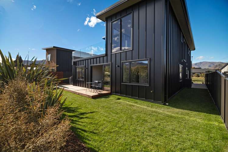 9 Walton Way Lower Shotover_16