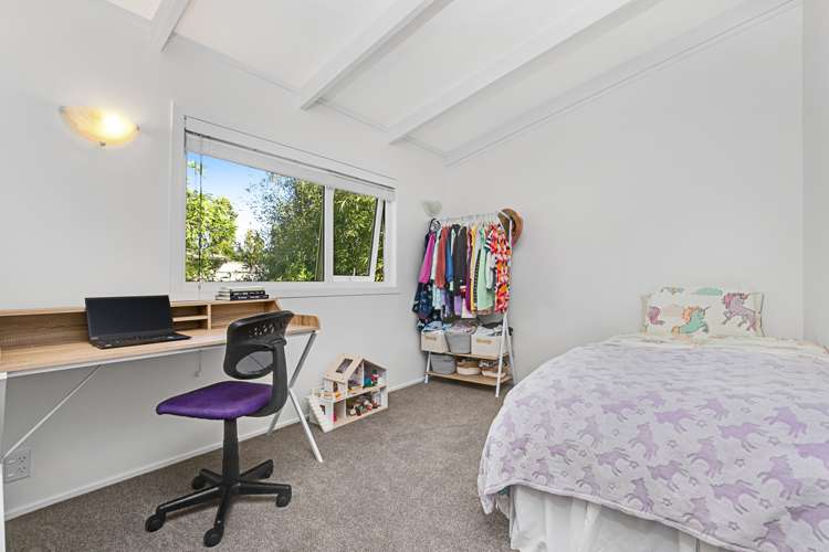 107a Brian Crescent Stanmore Bay_15