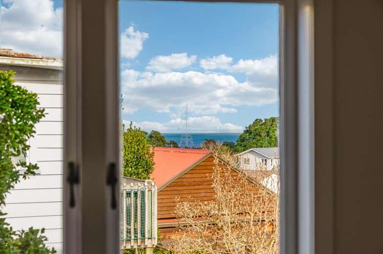 34 Quadrant Road Onehunga_12