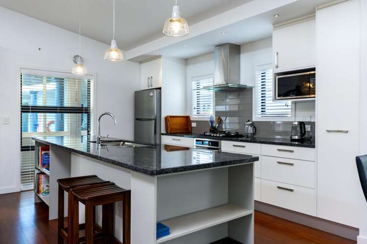 29 Beach Road Waikawa Picton_6