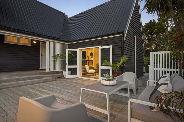 64 Park Hill Road Birkenhead_17