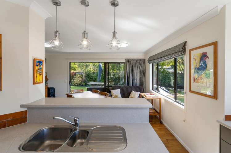 8a Angus Place Wakefield_11