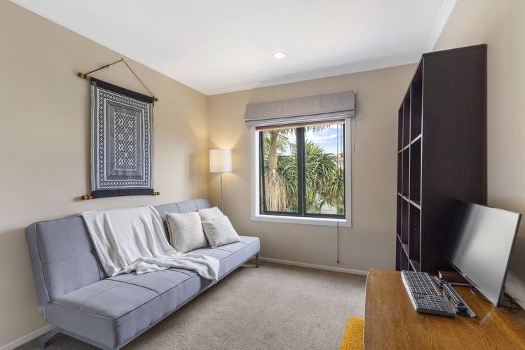 74/1 Ambrico Place New Lynn_10