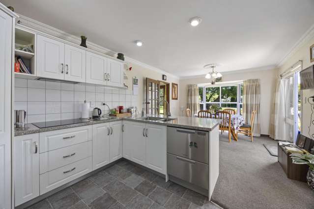 136 Bird Road Stratford_2