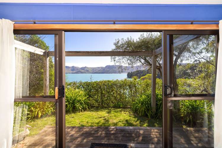 279 Marine Drive Charteris Bay_20