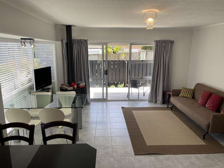 1/83 Centreway Road Orewa_3