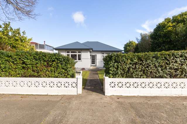 Renovated, spacious and ready to enjoy