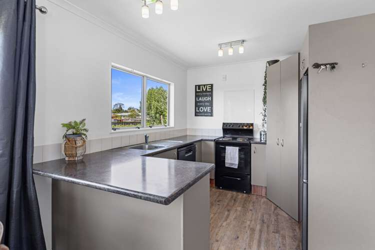 8 Kelvin Way Judea_6