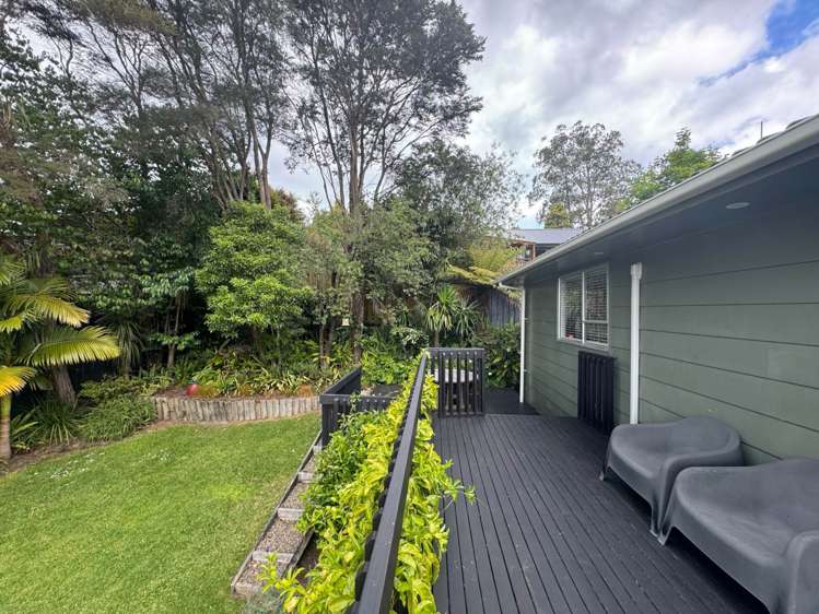 6 Longfellow Parade Glen Eden_9