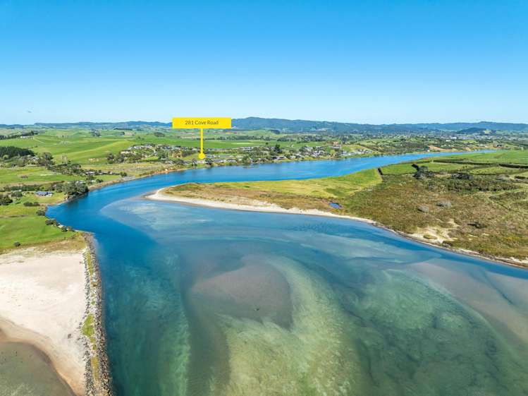 281 Cove Road Waipu_39