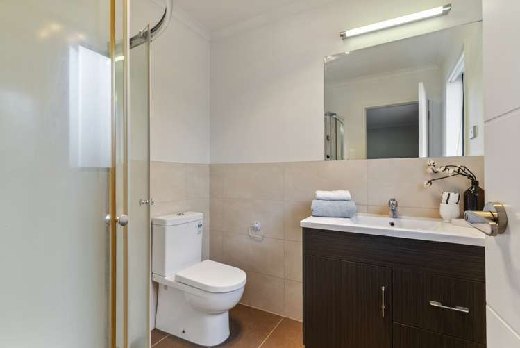 12 Peerless Avenue Takanini_12