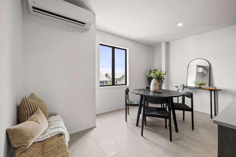 33/17 Rocky Road Huntington_12