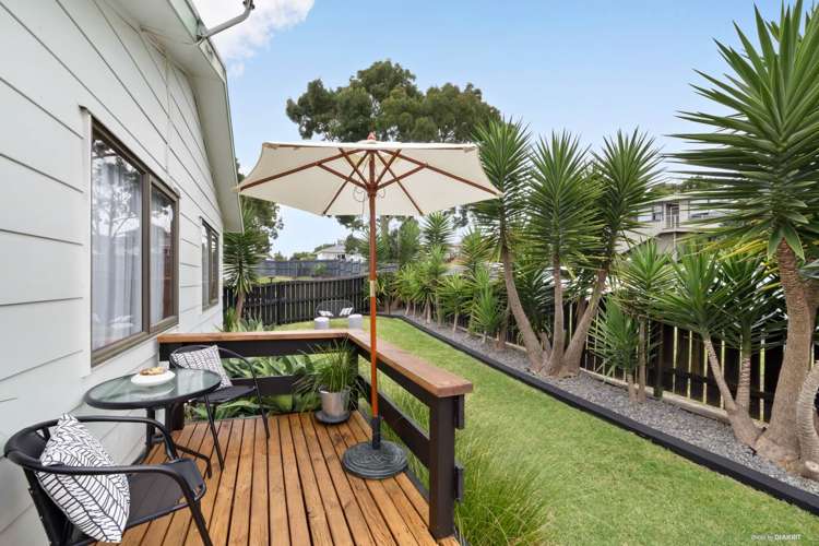 2/18 Castleton Street Birkdale_9